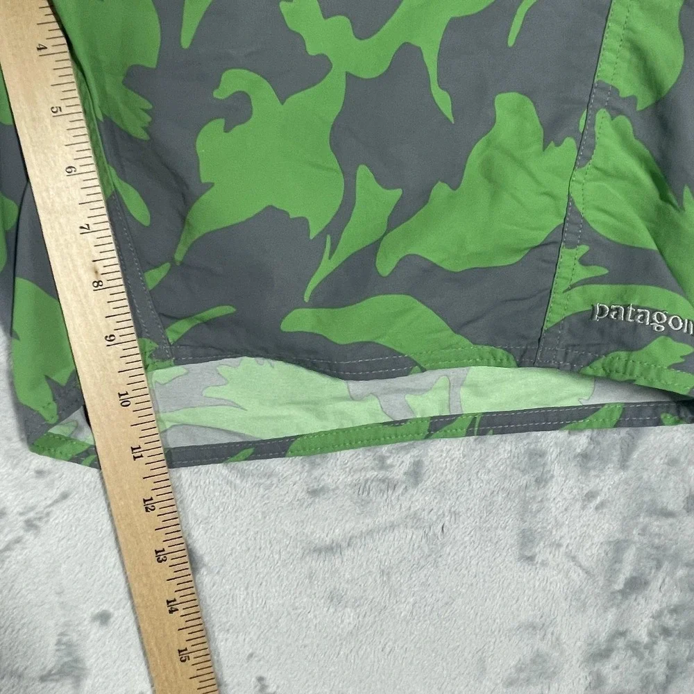 Patagonia Mens 38 Board Shorts Green Grey Abstract Camo Swim Trunks Surf